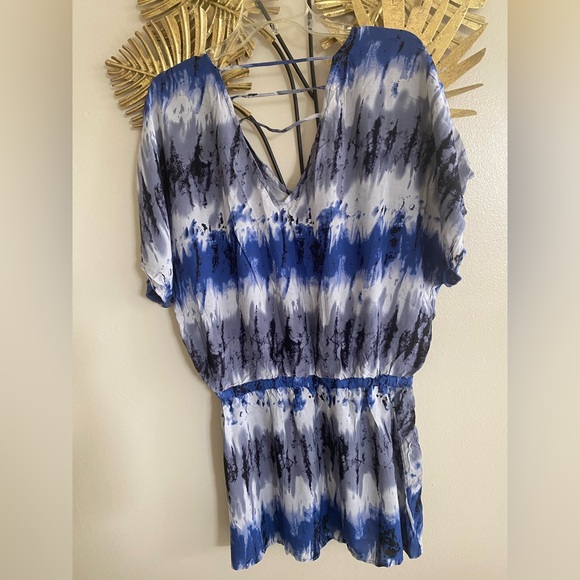 Elegant Blue and Black Tie-Dye Dress - Picture 2 of 3